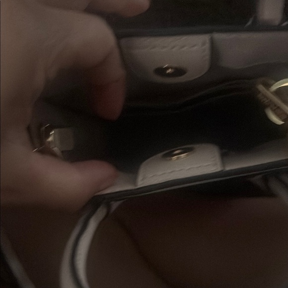 Michael Kors Mercer Extra-Small Pebbled Leather Crossbody Bag light pink - Picture 3 of 4